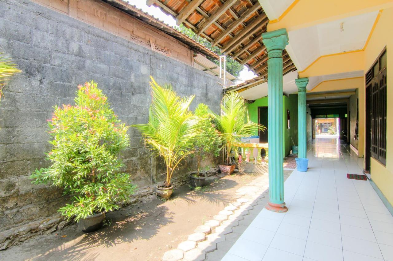 Losmen Melati Hotel Bantul Zewnętrze zdjęcie